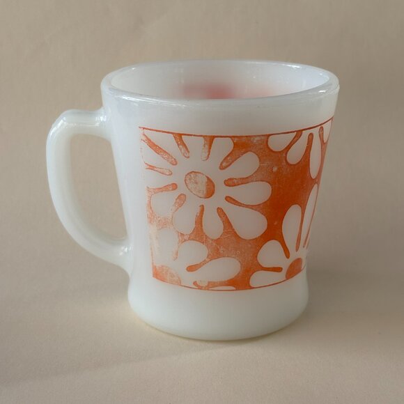 Vintage Anchor Hocking Fire King Milk Glass Mug - Picture 7 of 8